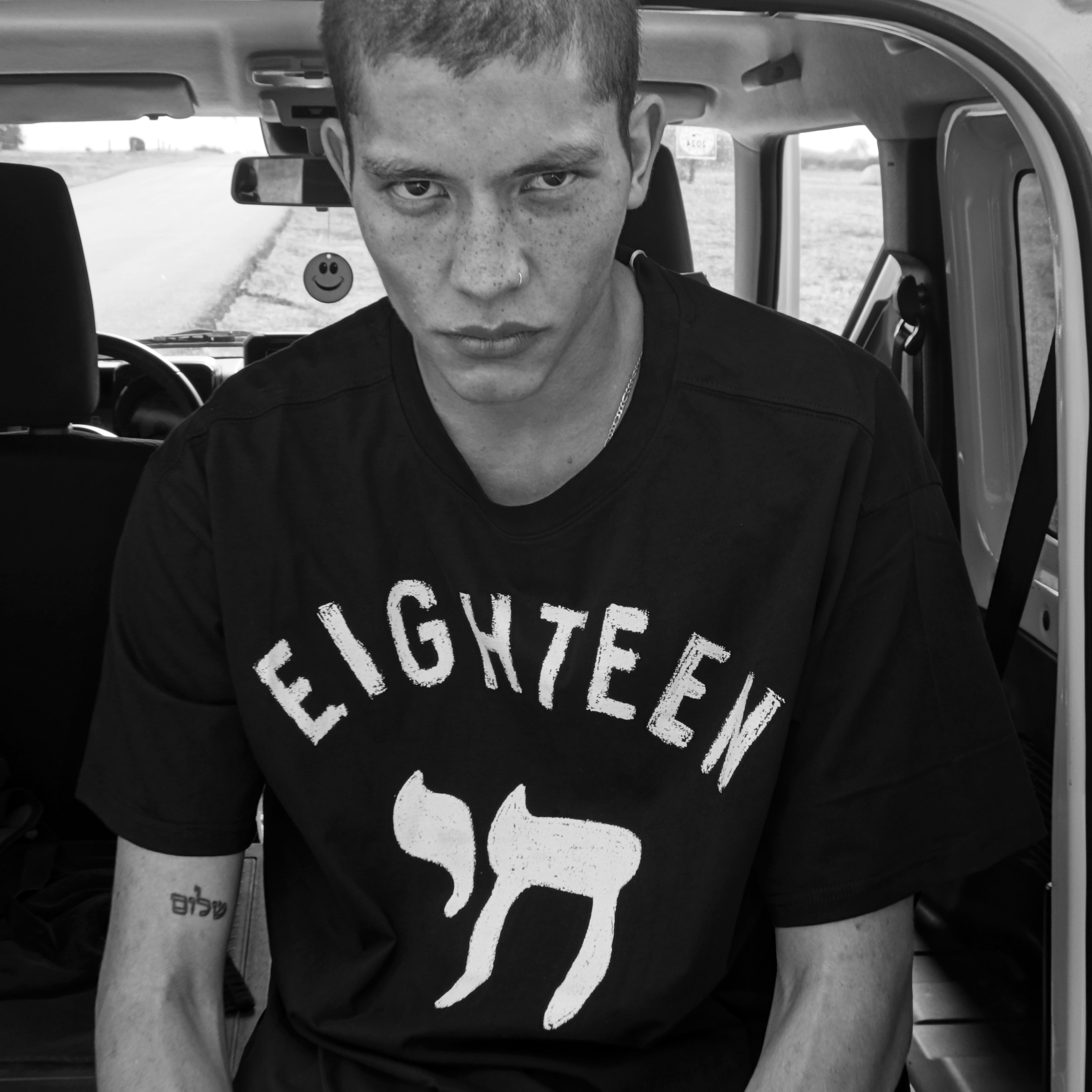 EIGHTEEN T-SHIRT HOLYLAND CIVILIANS IL